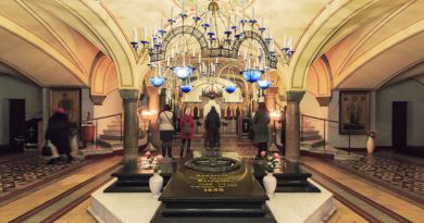 Экскурсии в Владимирский собор в Севастополе (усыпальница адмиралов) из Паркового 2024